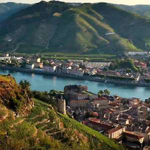 https://charmant-petit-f1.hotels-rhonealpes.com